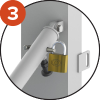 Locking bolt on the extensible strut can be locked in playing position thanks to a padlock (not included)