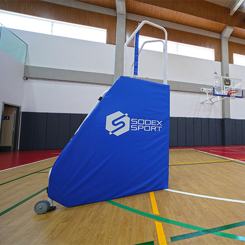 French-sports-equipment-designs-in-the-spotlight-in-Cambodia-4