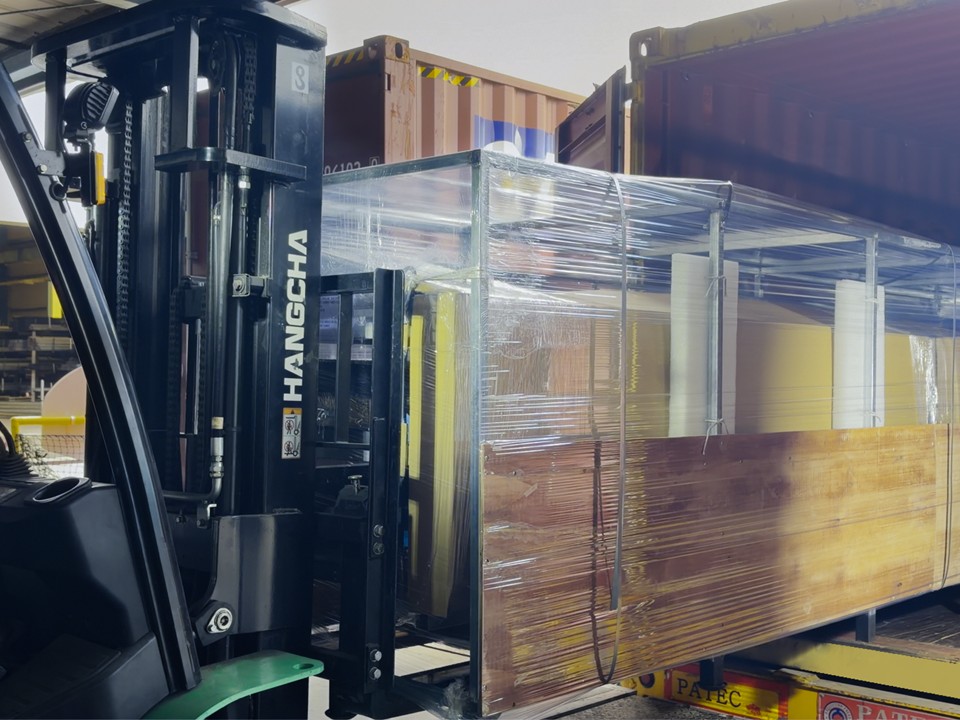 Telescopic bleachers project image 3