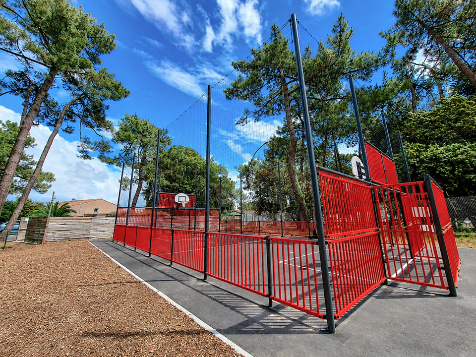 a-muga-project-recently-completed-in-ile-d-oleron-france-1