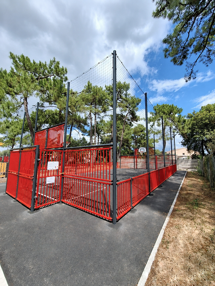 a-muga-project-recently-completed-in-ile-d-oleron-france-3